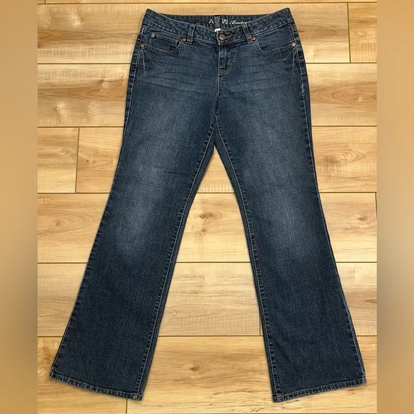 Apt. 9 Bootcut Women’s 5-Pocket Jeans Size 8 - Picture 2 of 12